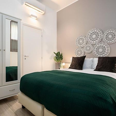 Hemeras Boutique Homes - Design Flat Near Metro Station Милан Экстерьер фото