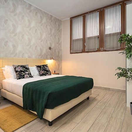 Hemeras Boutique Homes - Design Flat Near Metro Station Милан Экстерьер фото