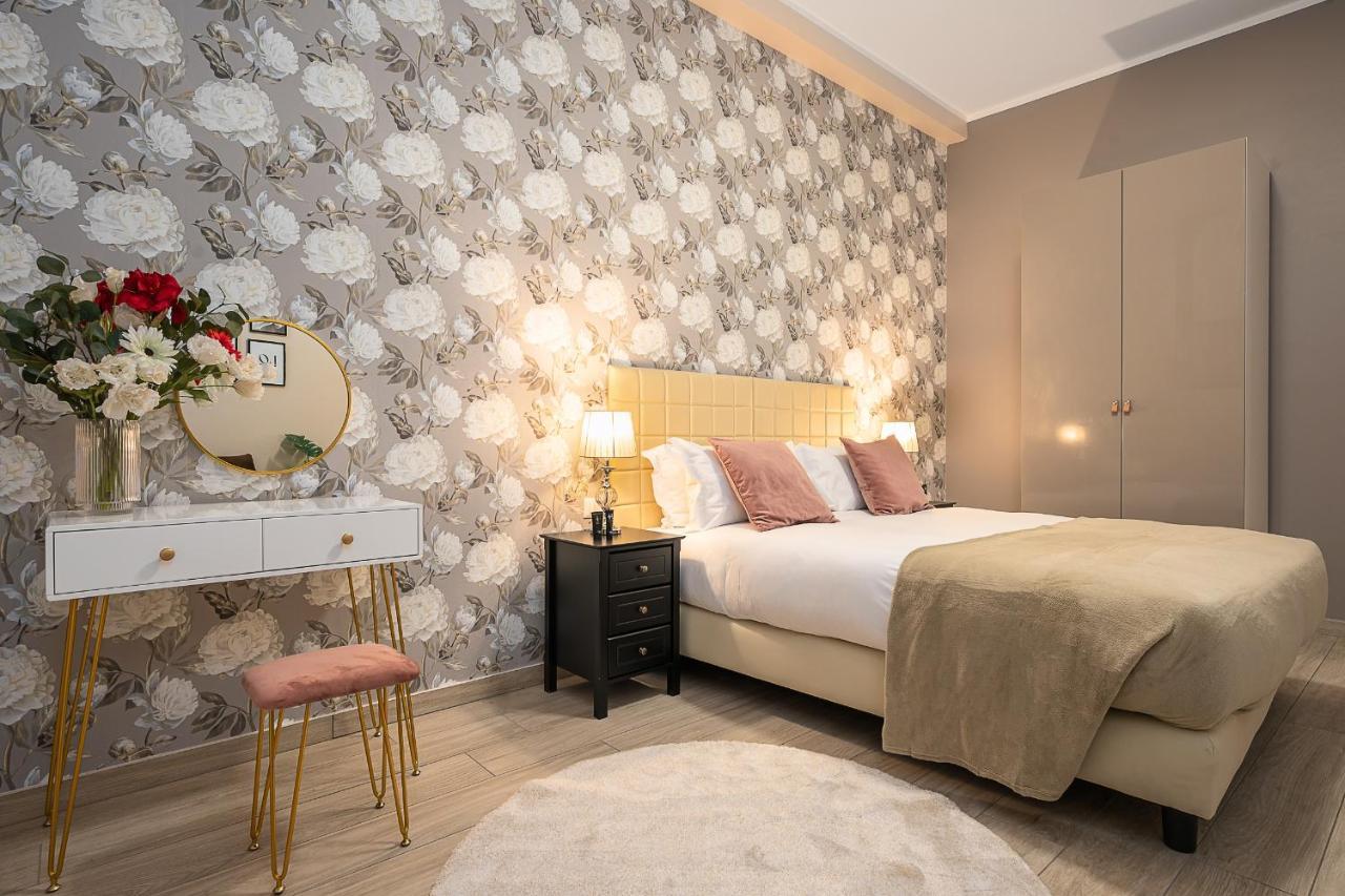 Hemeras Boutique Homes - Design Flat Near Metro Station Милан Экстерьер фото