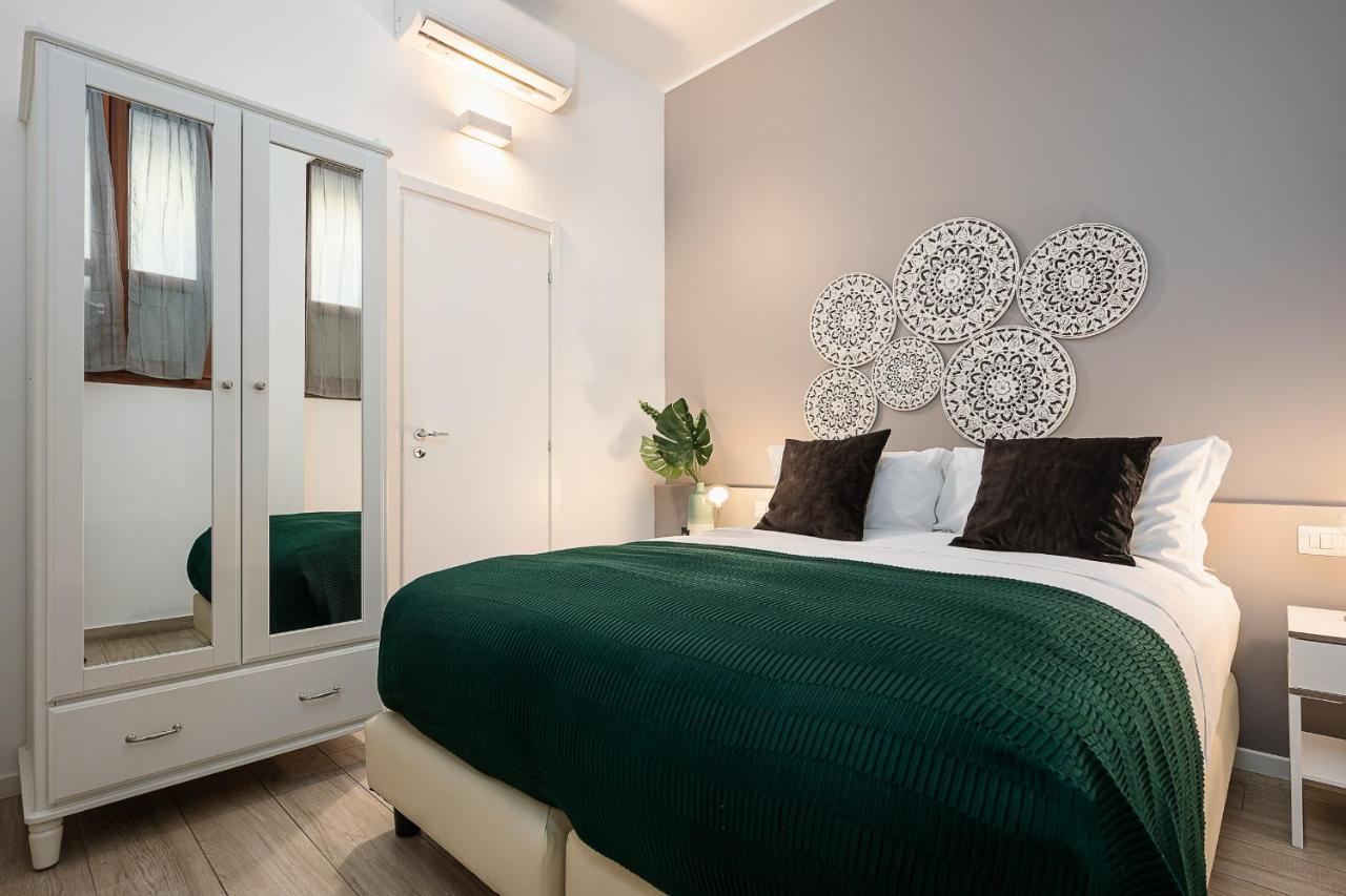 Hemeras Boutique Homes - Design Flat Near Metro Station Милан Экстерьер фото